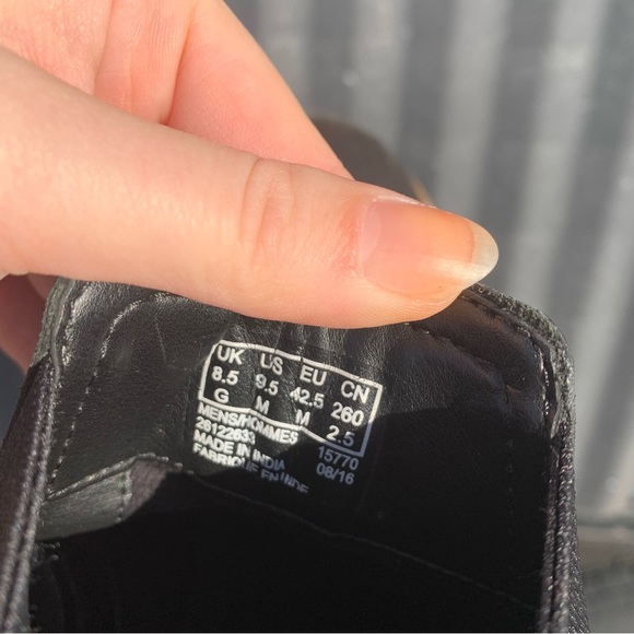 Clarks Chelsea Boot - Picture 7 of 7